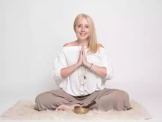 Kim Chestney,
Health & Wellness, Spirituality
Expert at Soulful Summit 2023: Perjalanan Dalam, Mulailah!
